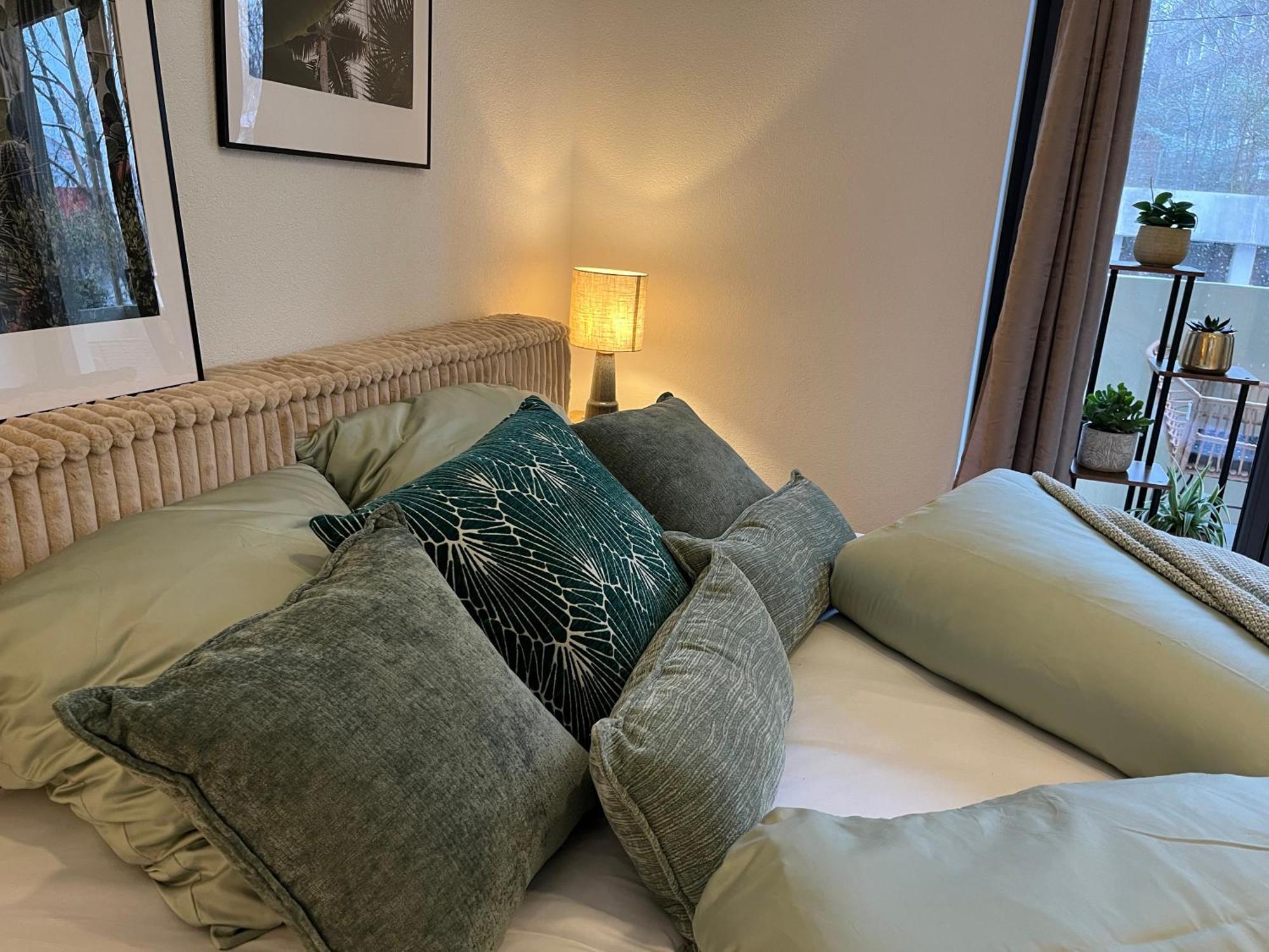 Stuttgart Lux Living - Stilvolles Wohnen Im Zentrum Δωμάτιο φωτογραφία