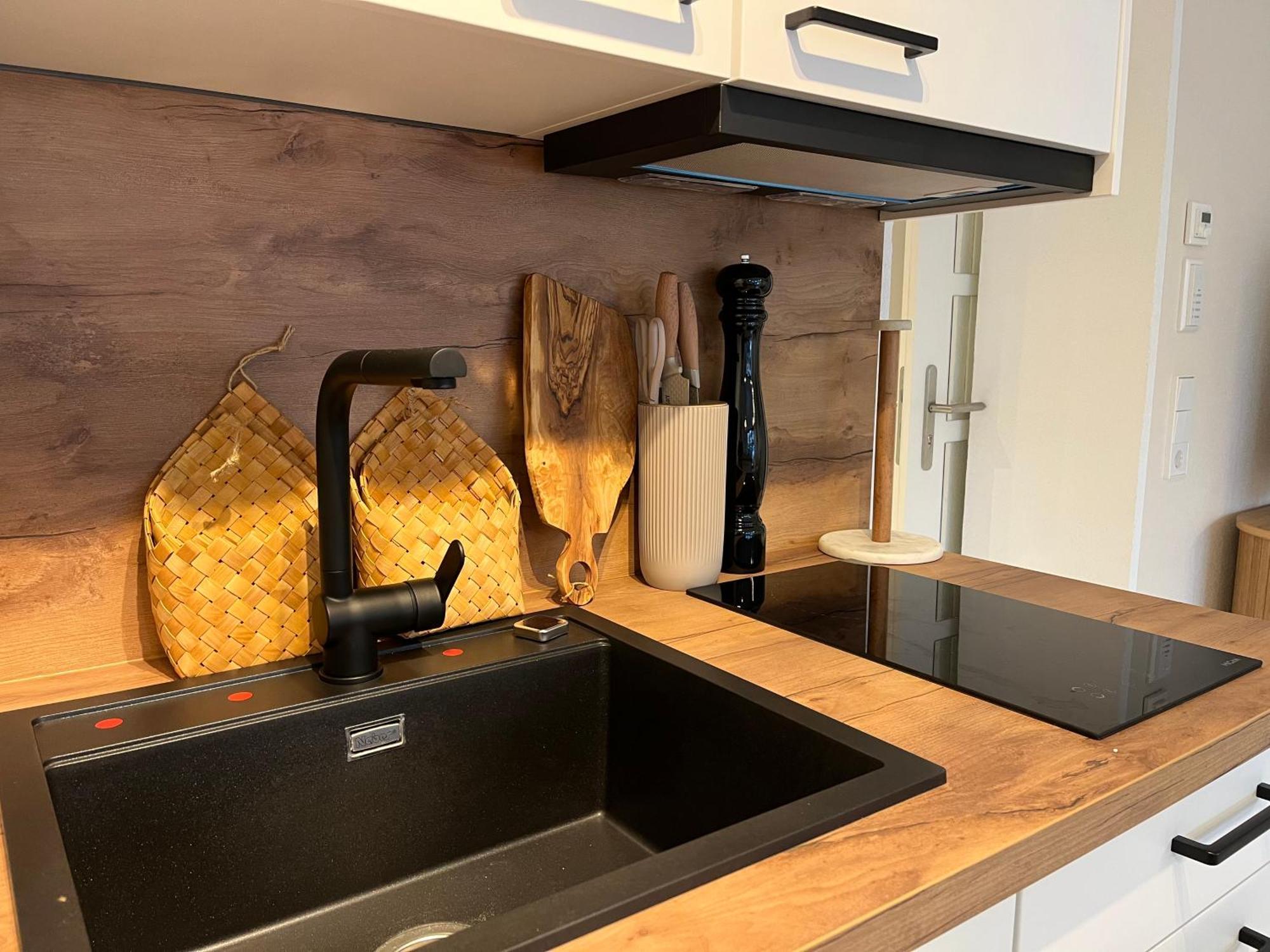 Stuttgart Lux Living - Stilvolles Wohnen Im Zentrum Δωμάτιο φωτογραφία